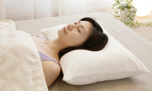 安眠まくらが気になる！良質な睡眠を得る為に枕から見直そう！