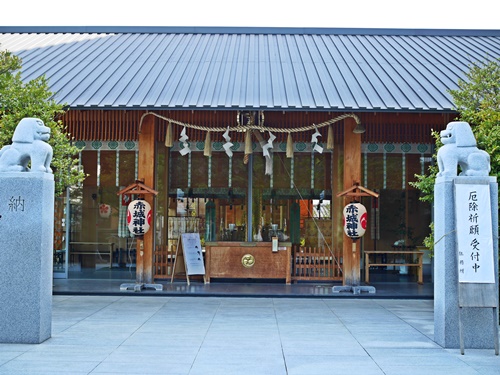 牛込総鎮守 赤城神社は神楽坂のご利益さん 芸能も学問も出世も みかた らぼ