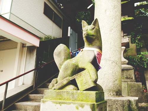 王子稲荷神社はパワースポットの穴場！キツネが集まるご利益とは？